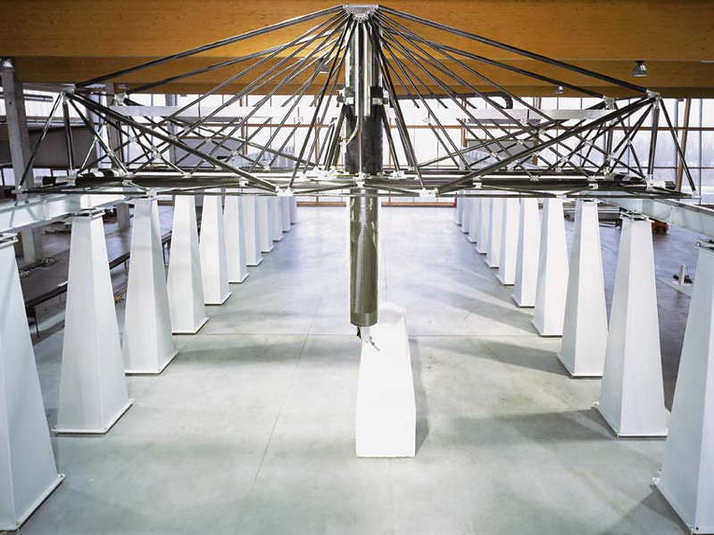 Illustration for article titled This Gigantor CNC Machine is Longer Than a Football Field